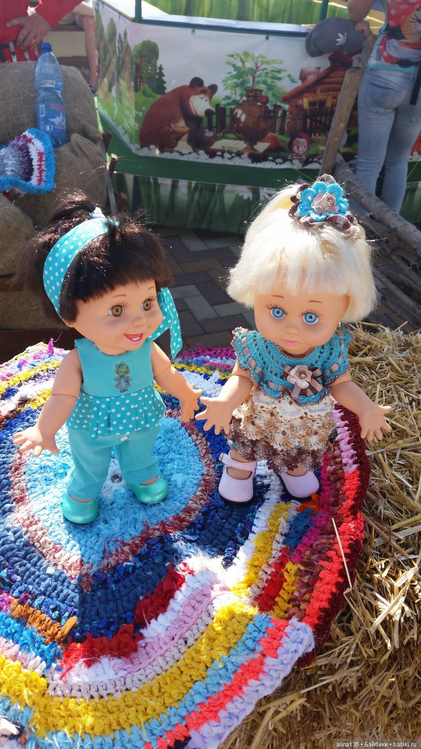 Мои фейсинки празднуют День поселения и демонстрируют новые наряды