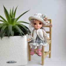 Маленькая садовница Софи