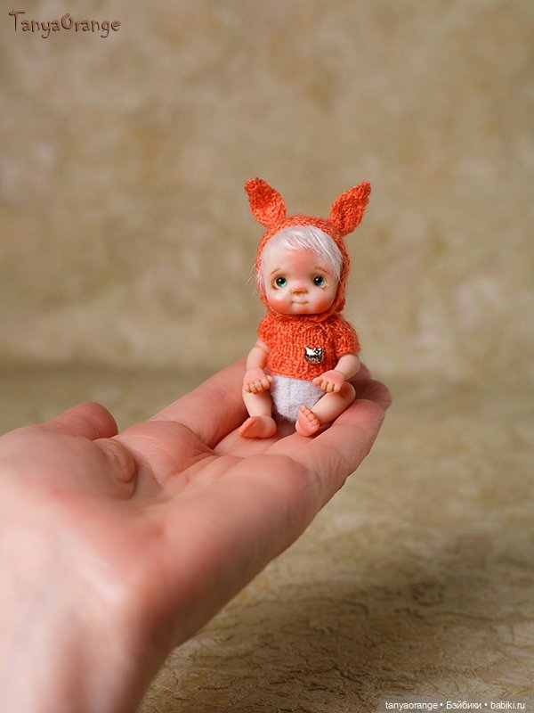 Миниатюрная кукла Морковка