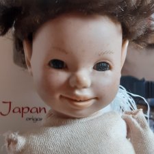 Как убрать остатки клея с головы куклы?