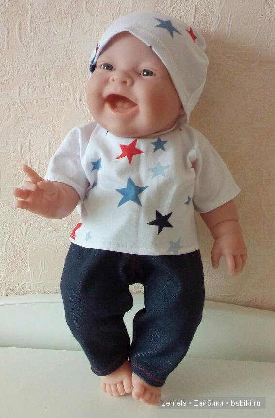 комплект на куклу с джинсами