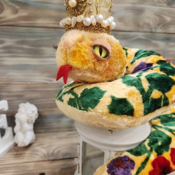 Адела — обладающая благородством