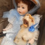 Лот Фарфоровая Немецкая кукла и авторский бычок