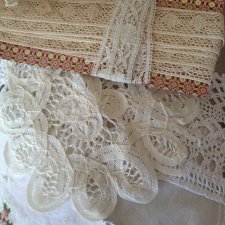 Лот стариных штучек для пошива и украшения . Для антикварных и винтажных кукол.