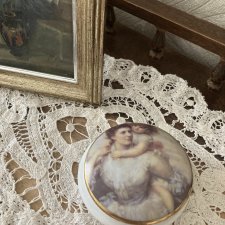 Редкая  шкатулка Франция Limoges , клеймо.