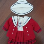 Костюм в морском стиле