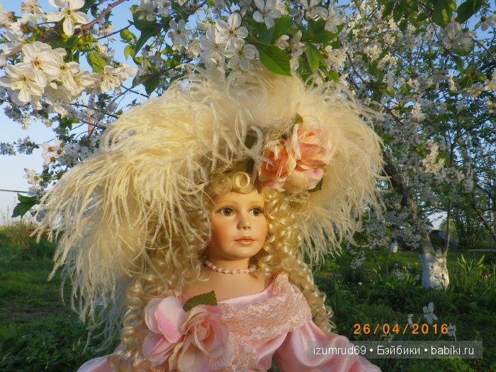 Дамы в саду. Первый топик о том, как мои фарфоровые красавицы решили выйти погулять