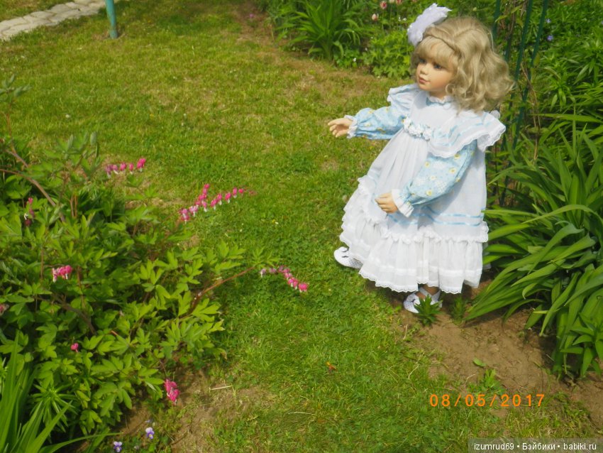 Паула от Вирджинии Тернер на прогулке (фото 9)