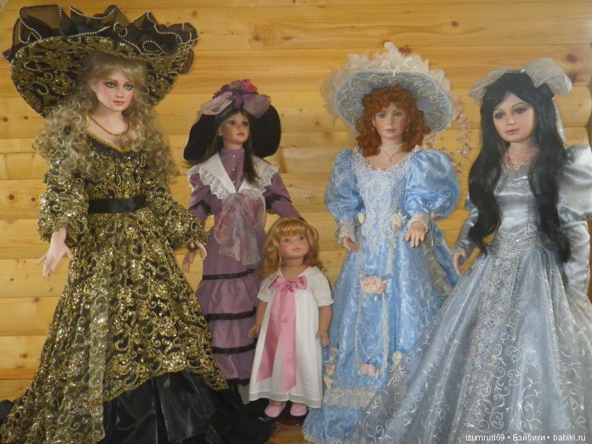 Знакомство Анютки со старшими дамами