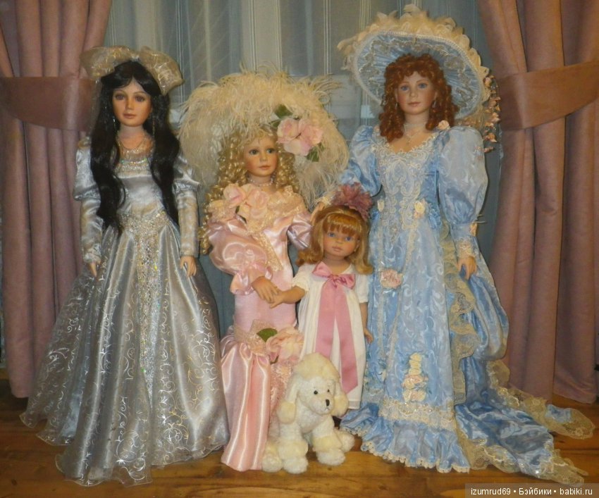 Знакомство Анютки со старшими дамами