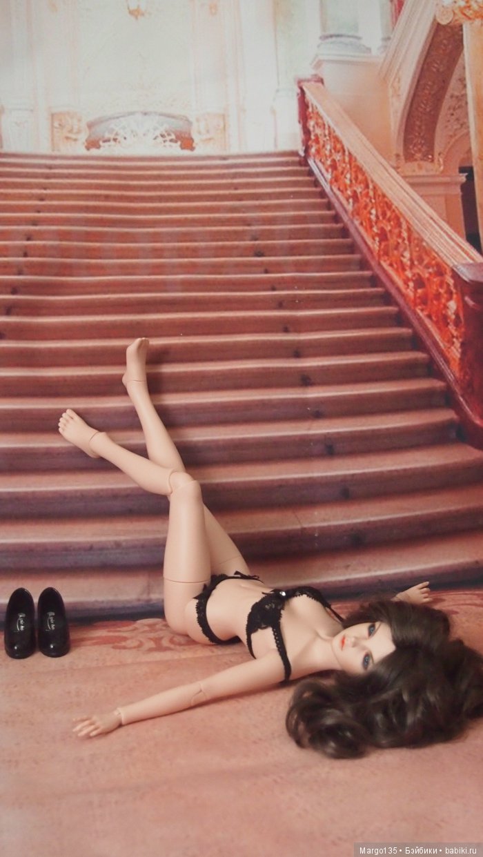 У каждой девушки должно быть красивое белье или возможности кукол Iplehouse