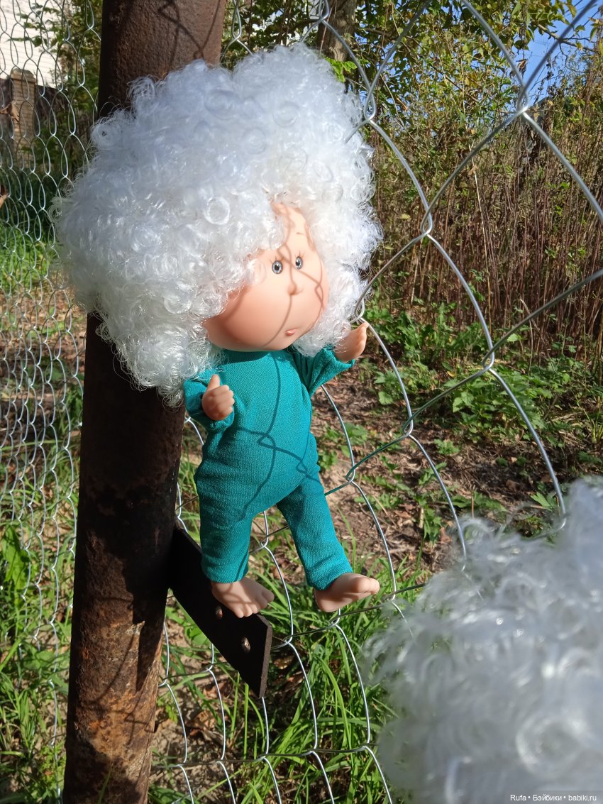 Осторожно с одуванами — Куклы Nines d'Onil (Нинес): Миа (Mia) (фото 9)