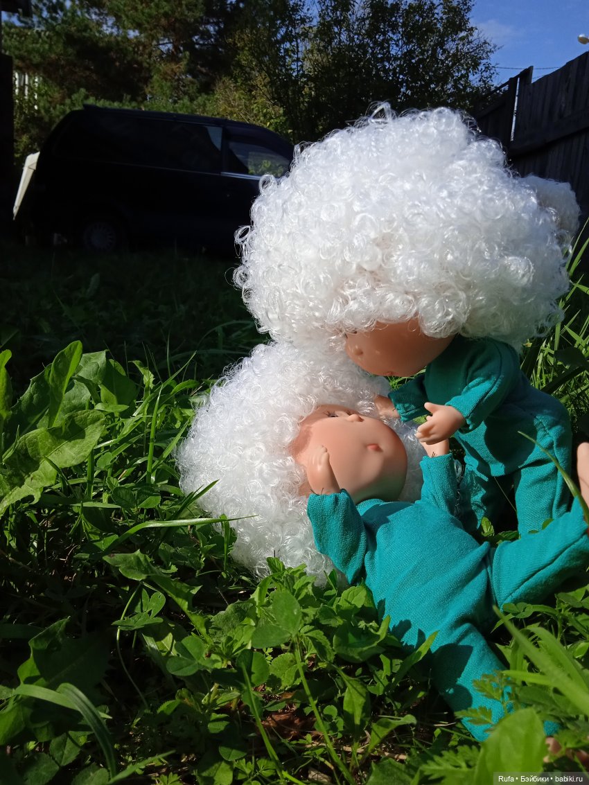 Осторожно с одуванами — Куклы Nines d'Onil (Нинес): Миа (Mia) (фото 3)