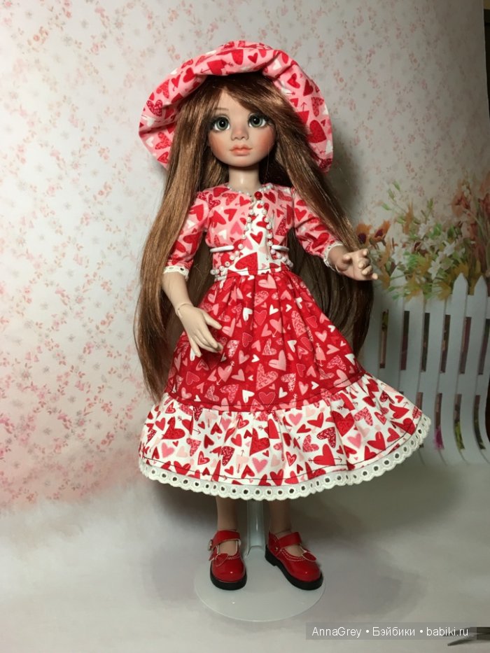 Во всех ты, Душенька, нарядах хороша