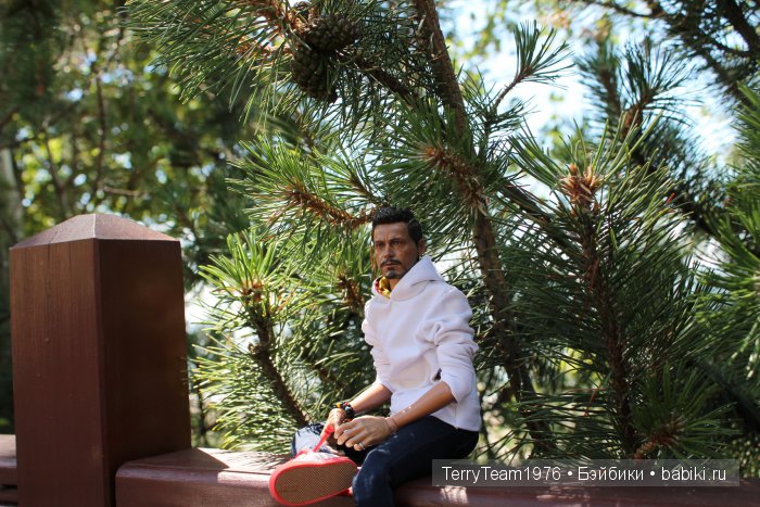 Железный Человек: приключения без брони. Летние каникулы