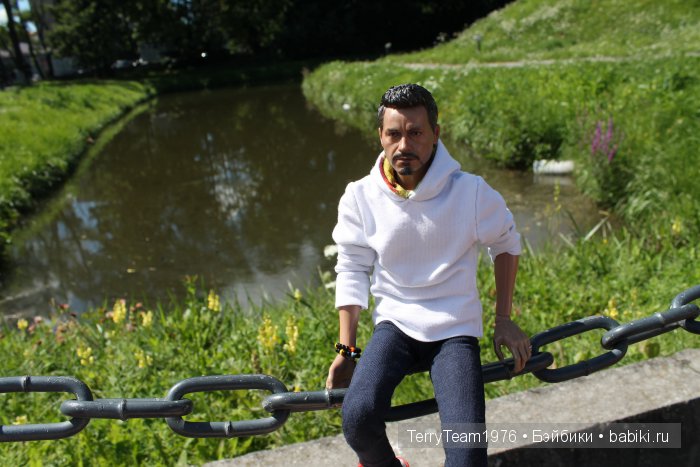 Железный Человек: приключения без брони. Летние каникулы