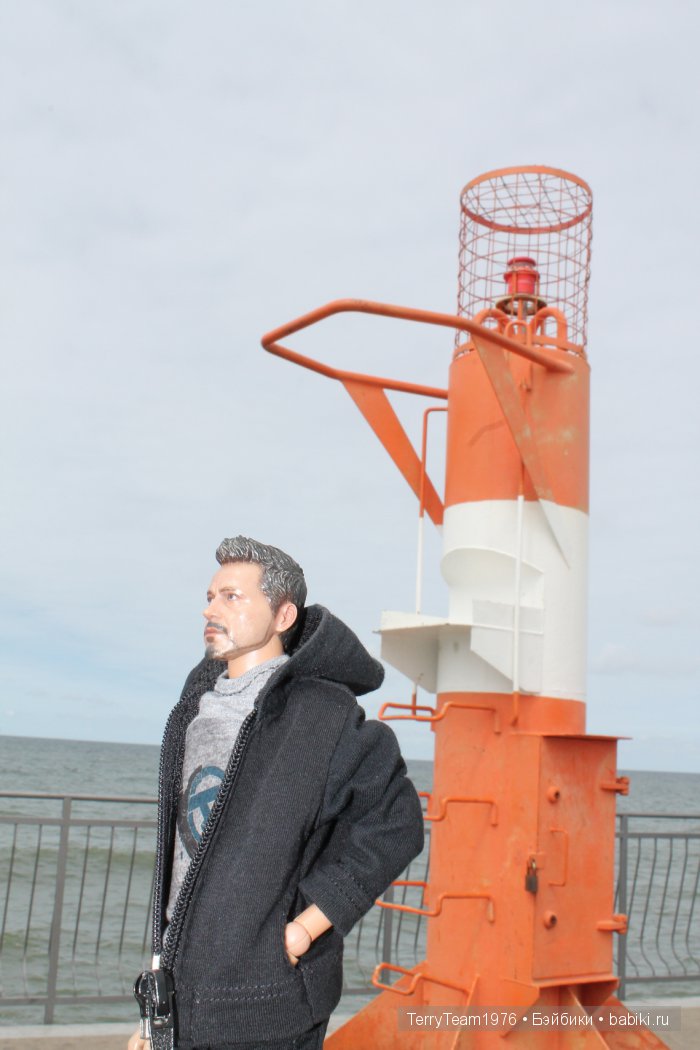 Железный Человек: приключения без брони. Летние каникулы