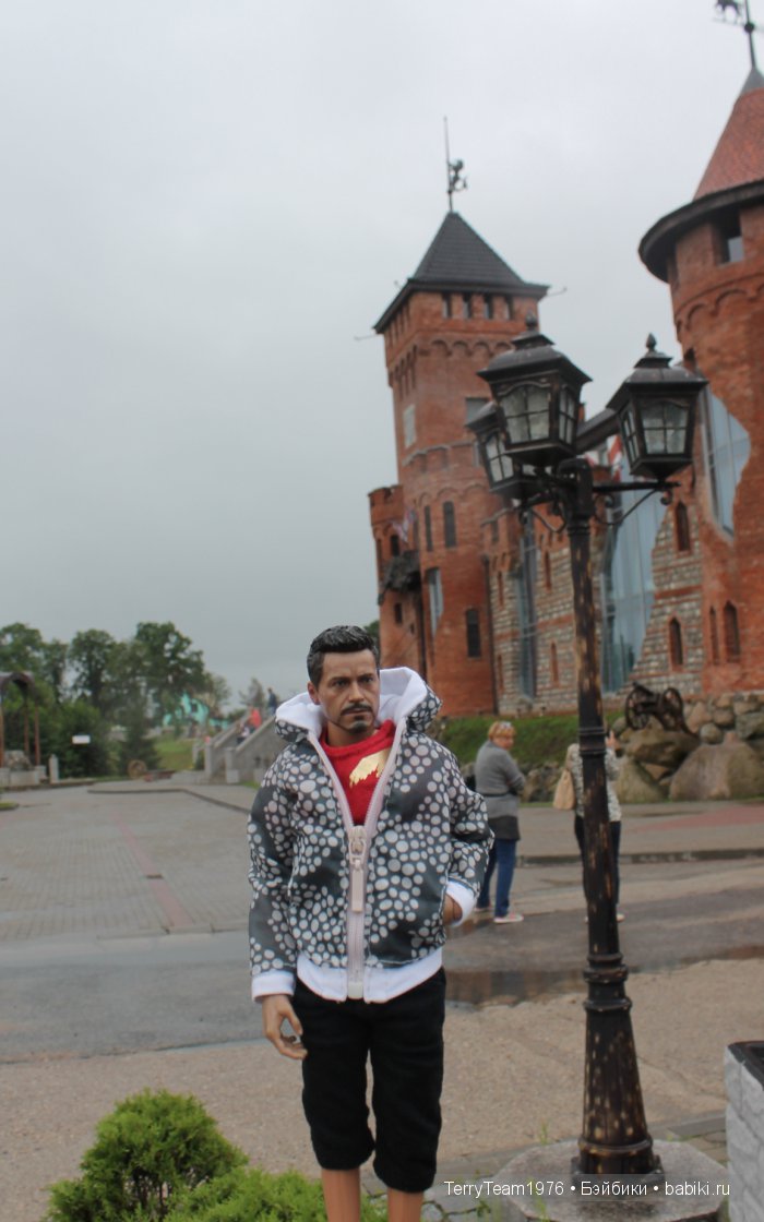 Железный Человек: приключения без брони. Летние каникулы