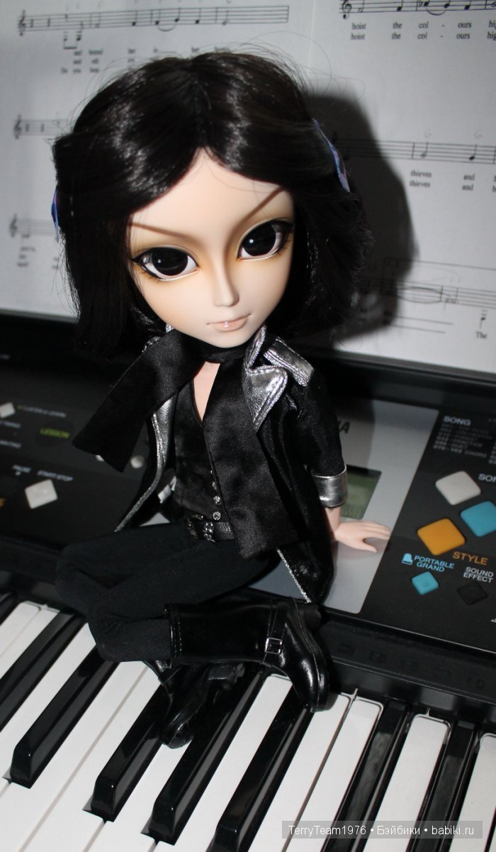 Живет такой парень, Таянг Ни-йя на теле обитсу 27см