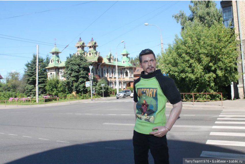 Железный человек: приключения без брони. Геройские каникулы