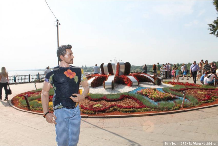 Железный человек: приключения без брони. Геройские каникулы