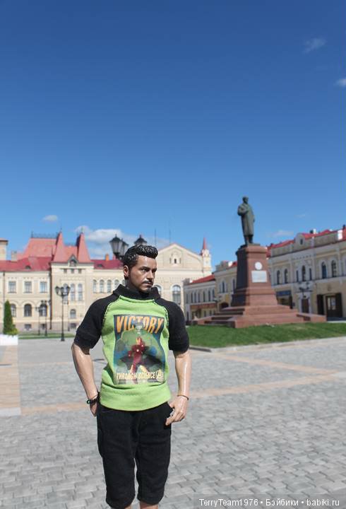 Железный человек: приключения без брони. Геройские каникулы