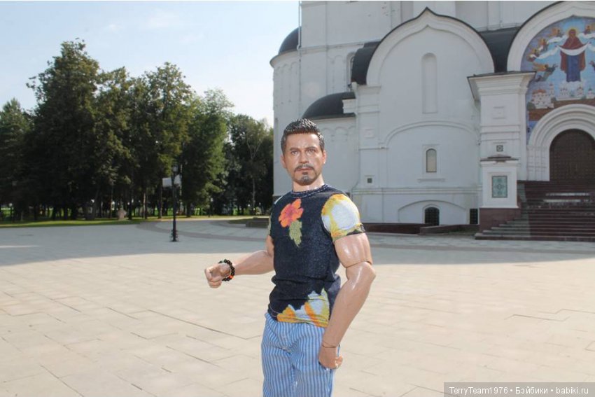 Железный человек: приключения без брони. Геройские каникулы