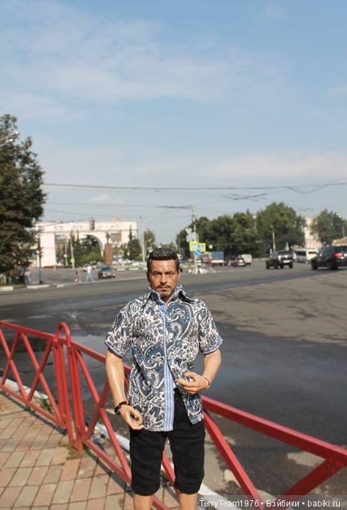 Железный человек: приключения без брони. Геройские каникулы (фото 2)