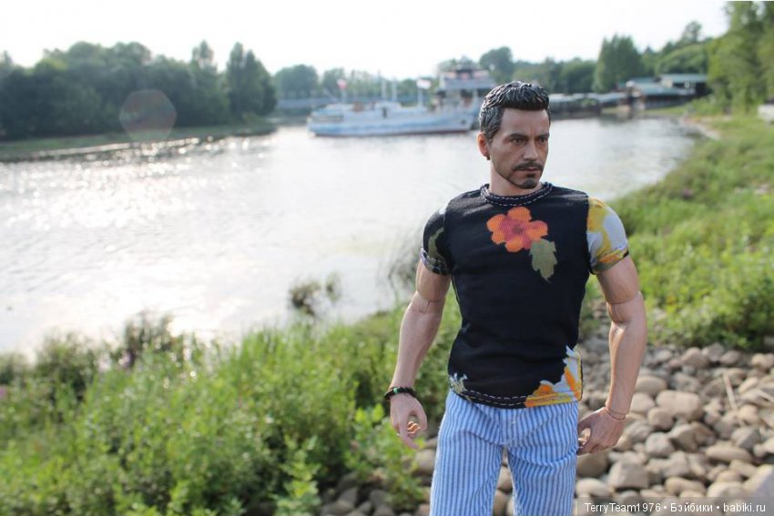 Железный человек: приключения без брони. Геройские каникулы