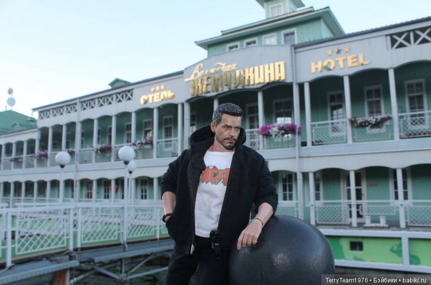 Железный человек: приключения без брони. Геройские каникулы