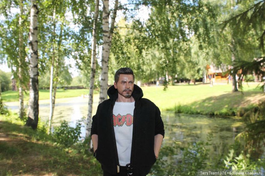 Железный человек: приключения без брони. Геройские каникулы