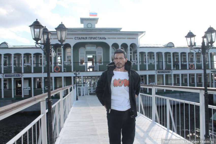 Железный человек: приключения без брони. Геройские каникулы