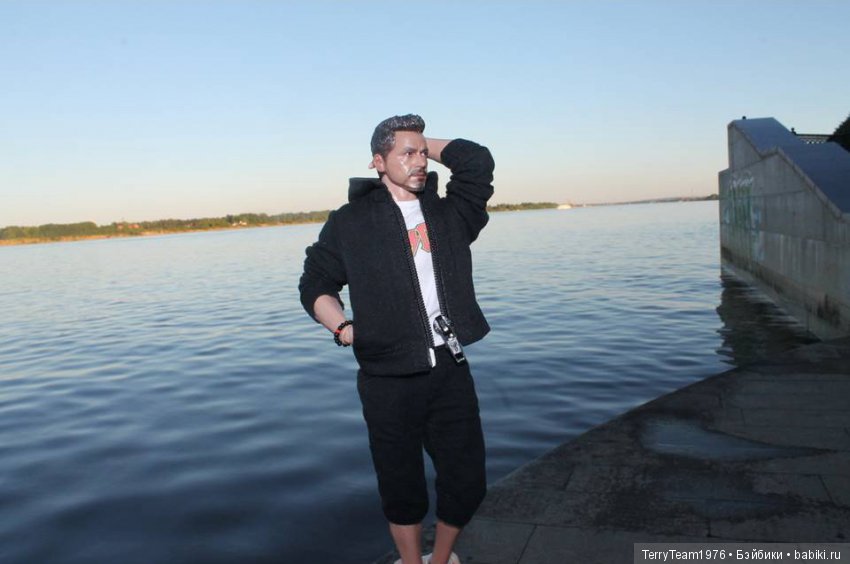 Железный человек: приключения без брони. Геройские каникулы