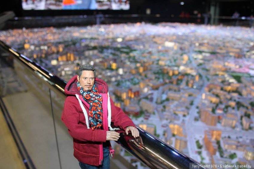 Железный человек: приключеня без брони. Макет Москвы на ВДНХ