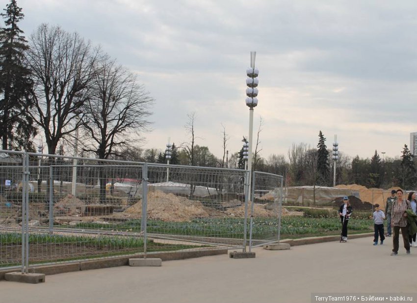 Железный человек: приключеня без брони. Макет Москвы на ВДНХ