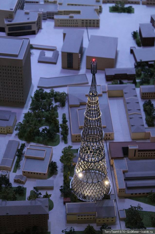 Железный человек: приключеня без брони. Макет Москвы на ВДНХ