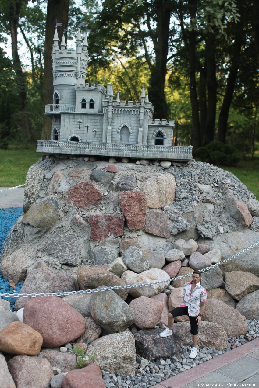 Железный человек: приключеня без брони. Отпуск в Янтарном краю. Южный парк (фото 7)