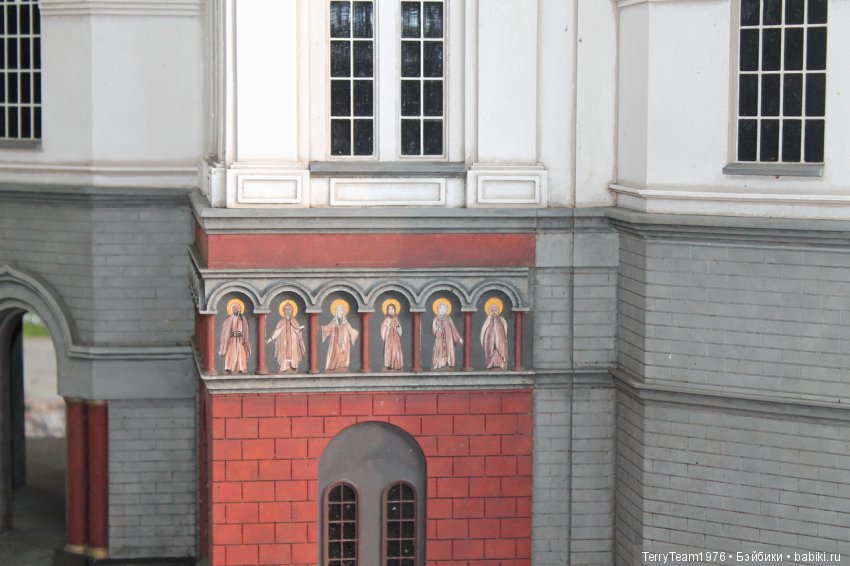 Железный человек: приключеня без брони. Отпуск в Янтарном краю. Южный парк