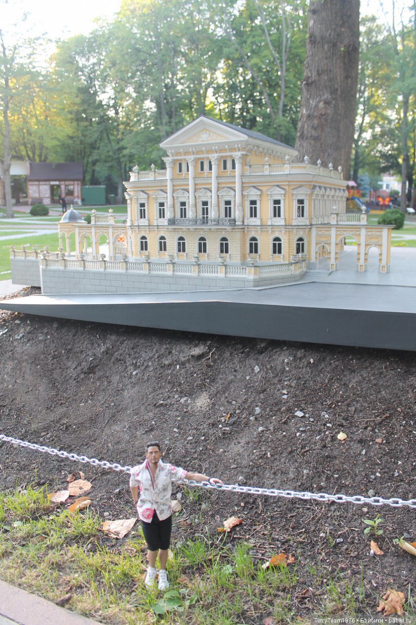 Железный человек: приключеня без брони. Отпуск в Янтарном краю. Южный парк