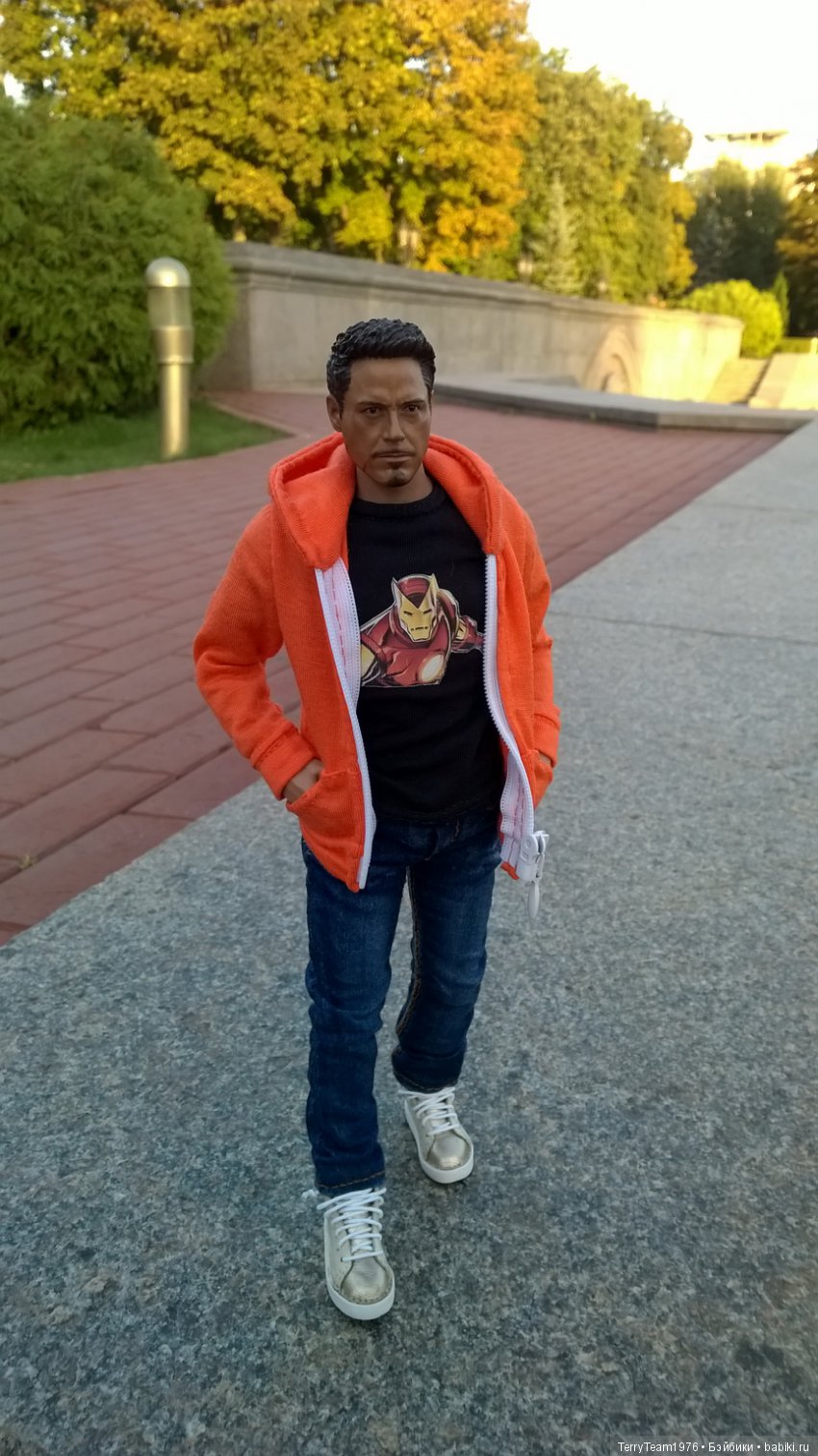 Железный человек: приключеня без брони. Осенние прогулки мистера Старка (фото 8)