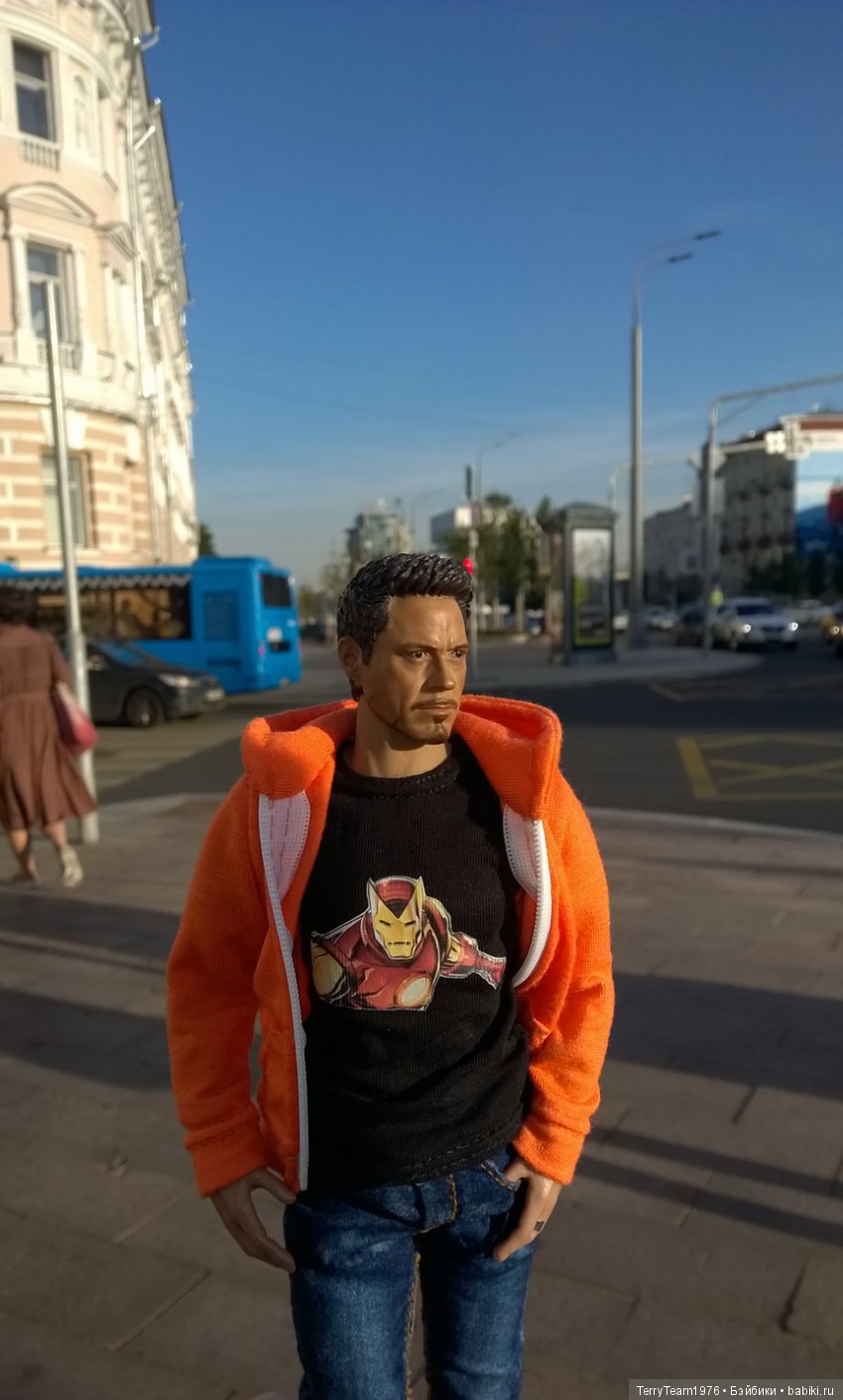 Железный человек: приключеня без брони. Осенние прогулки мистера Старка (фото 3)