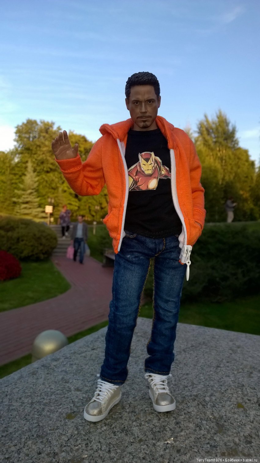 Железный человек: приключеня без брони. Осенние прогулки мистера Старка