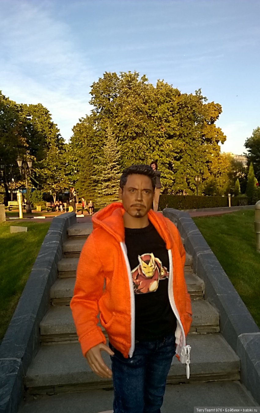 Железный человек: приключеня без брони. Осенние прогулки мистера Старка