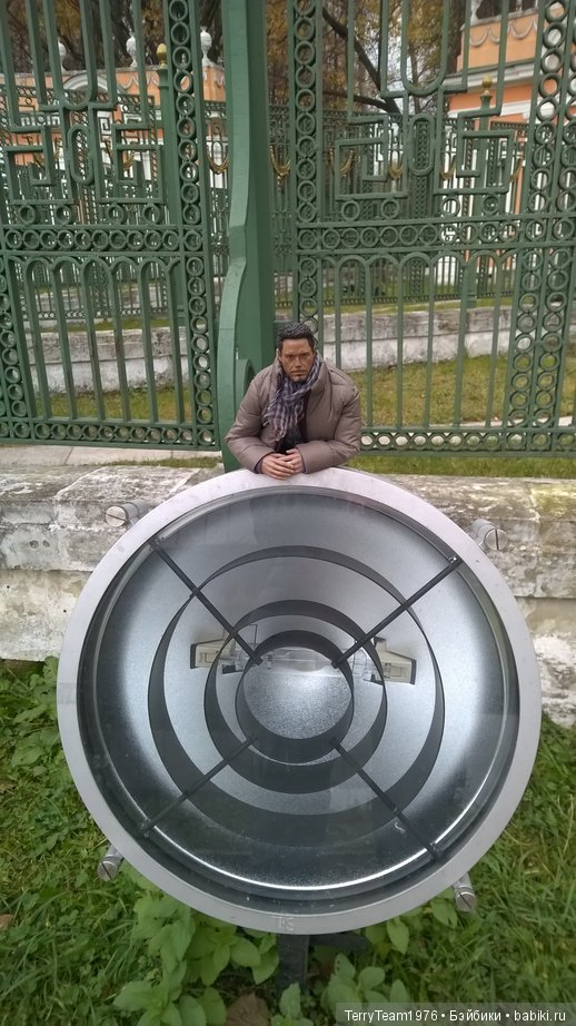 Железный человек: приключения без брони. Большая прогулка одного пуховика | Бэйбики Железный человек: приключения без брони. Большая прогулка одного пуховика