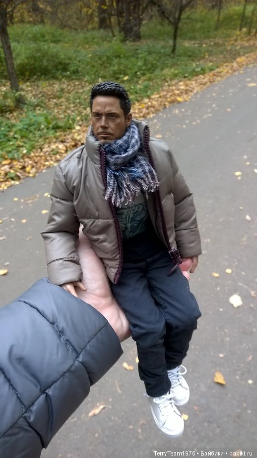 Железный человек: приключения без брони. Большая прогулка одного пуховика | Бэйбики Железный человек: приключения без брони. Большая прогулка одного пуховика