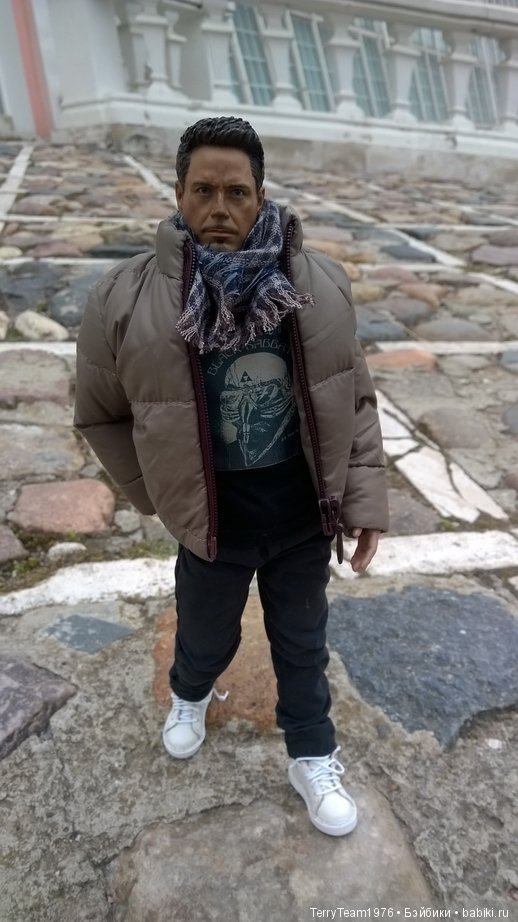 Железный человек: приключения без брони. Большая прогулка одного пуховика | Бэйбики Железный человек: приключения без брони. Большая прогулка одного пуховика