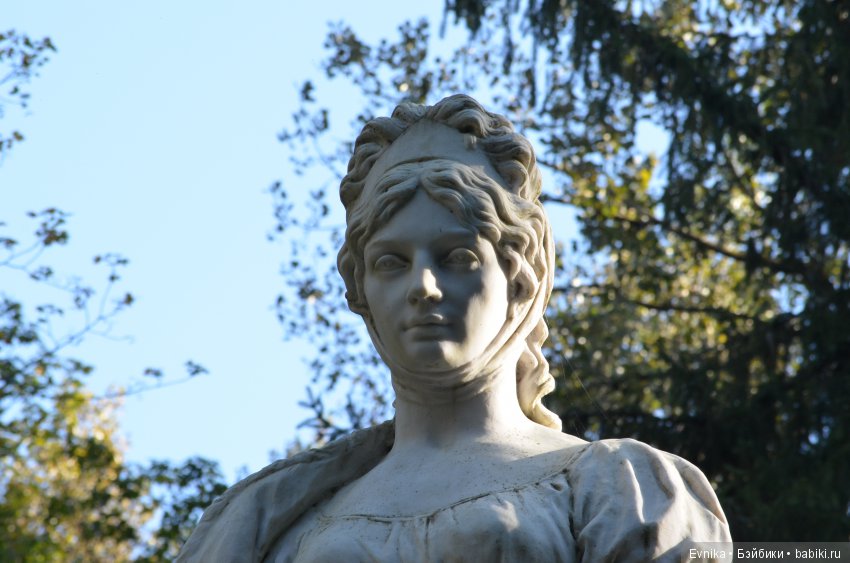 Осенняя прогулка Лины + немного городских зарисовок