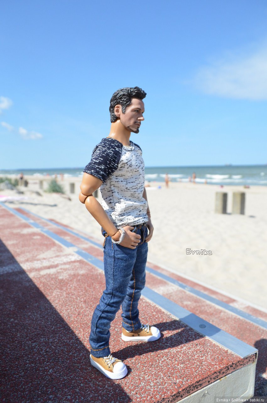 Кусочек нашего лета! Эльза и Хэнк на море