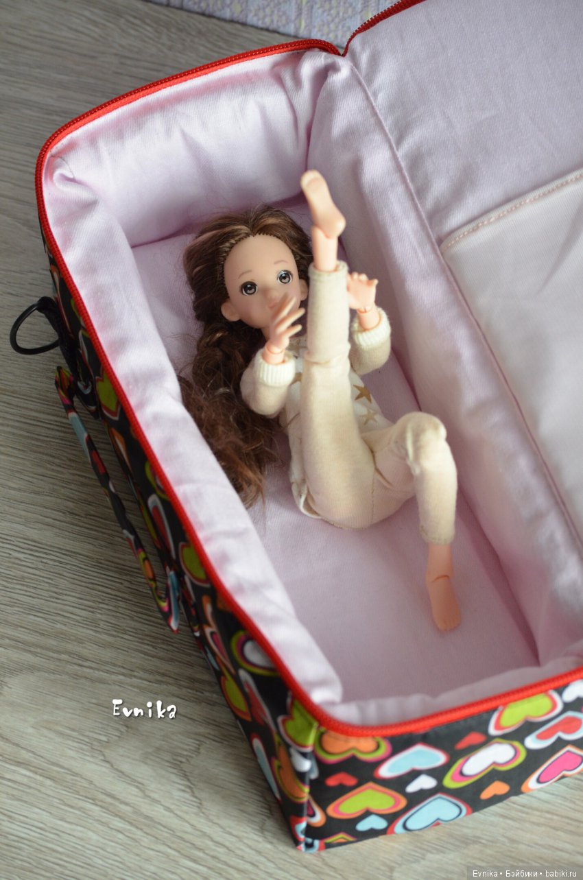 Как Эльза примеряла сумку (фото 2)