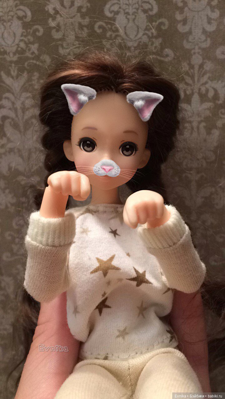 Как Эльза примеряла сумку (фото 6)